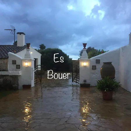 Es Bouer 别墅 *